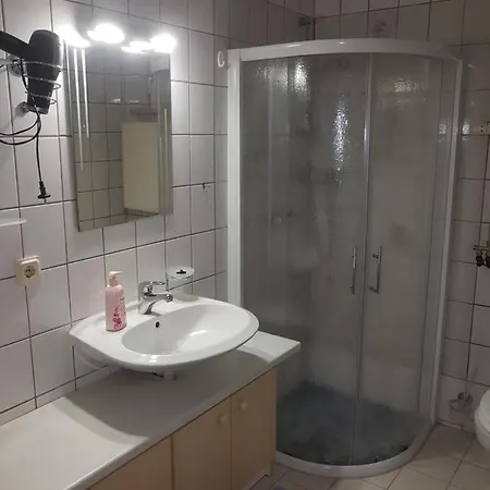 Zum Weissen Hirsch Apartmán *